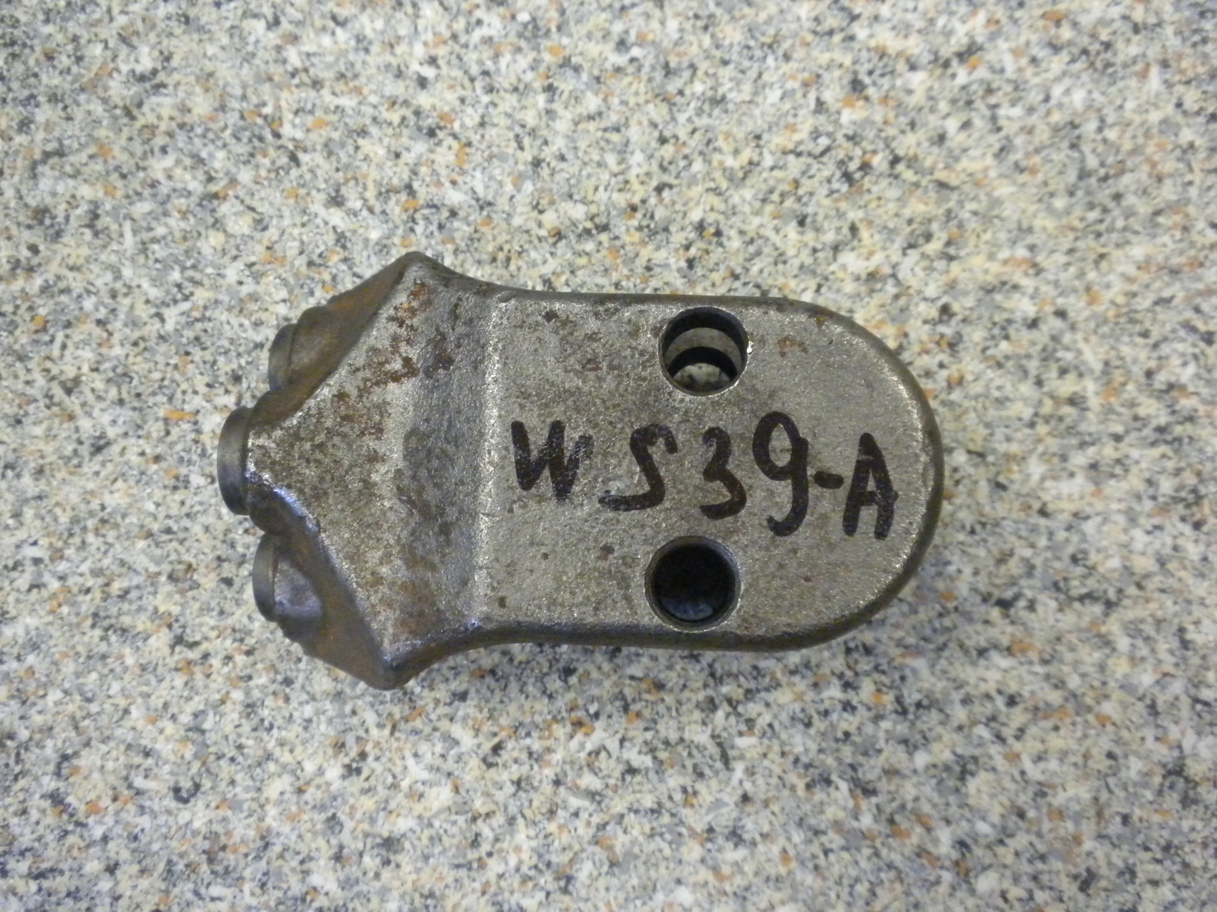 Exchangeable stud OEM WS39-A