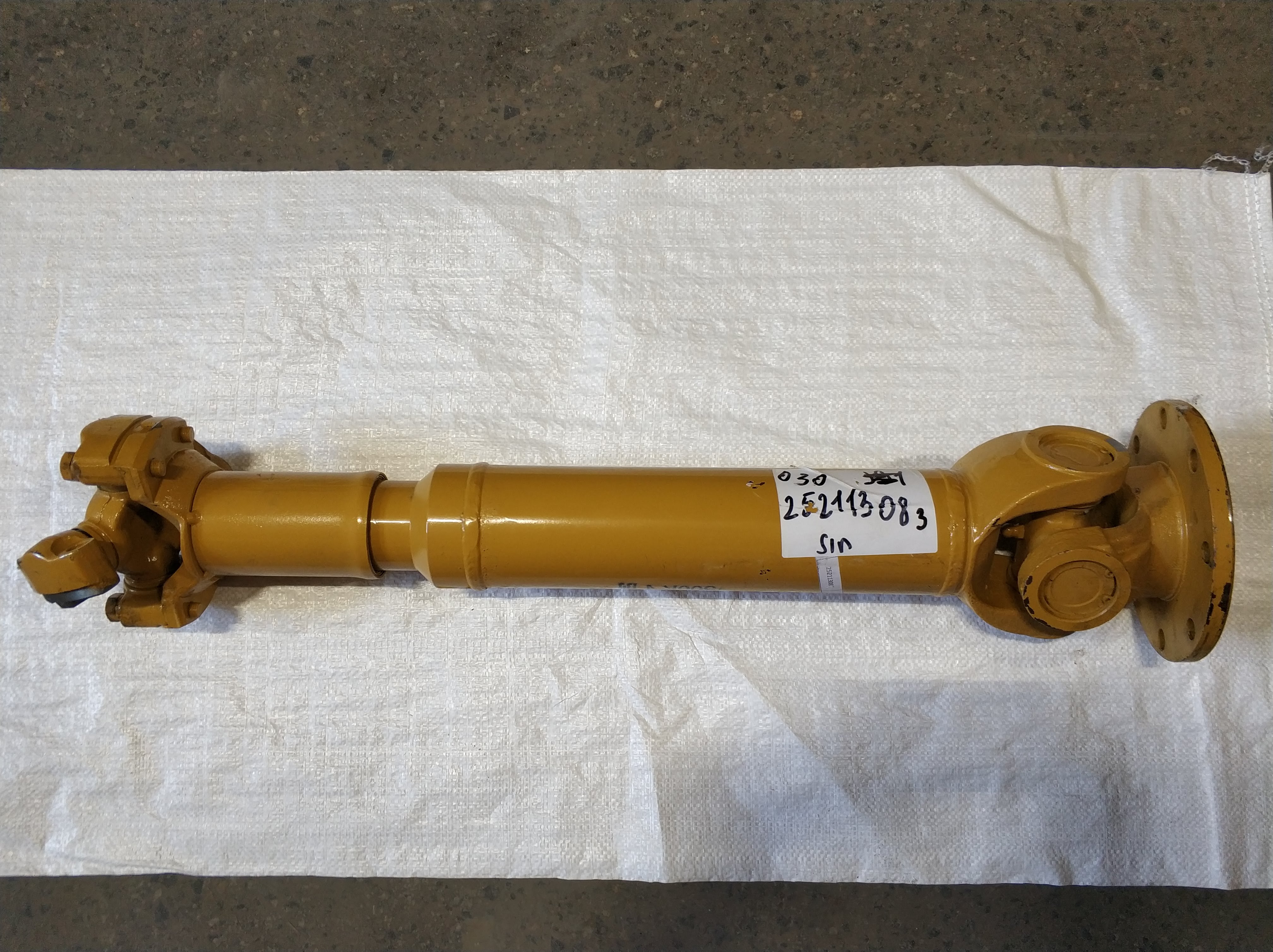 Drive shaft XCMG 252113083